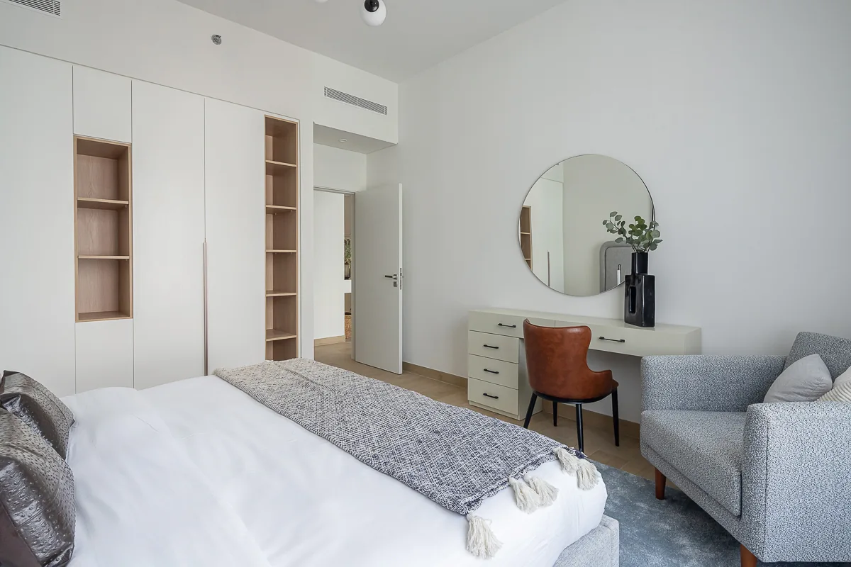Bedroom wardrobe, inset shelving and vanity.
